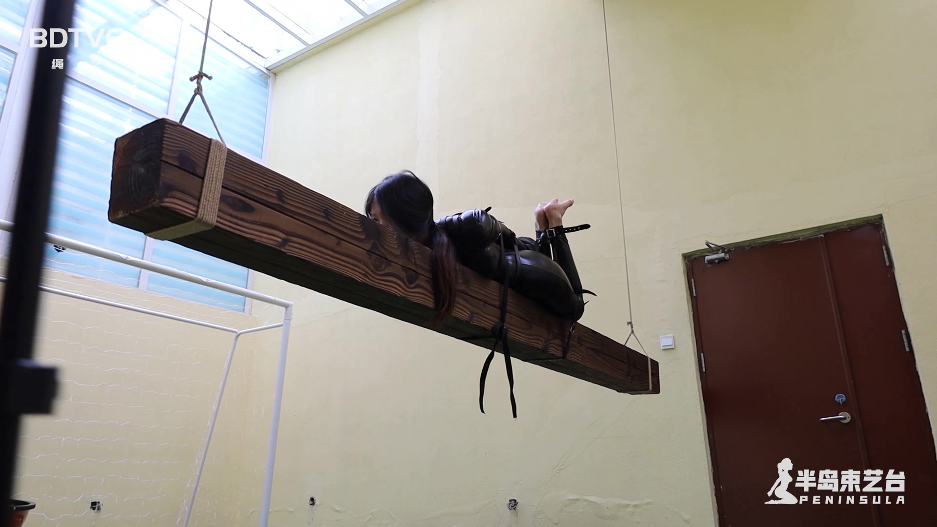 5215.mp4-1.jpg