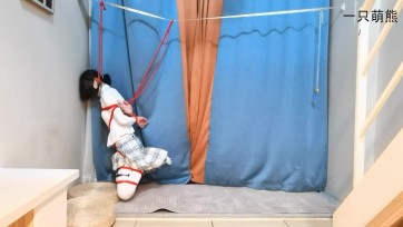 【一只萌熊】肛钩走绳拿钥匙自缚