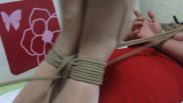 【北京绳艺馆】绳模盈盈红裙肉丝高跟捆绑加口舌调教