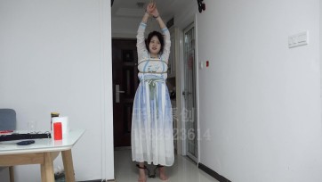 【子衿原创】北北减肥的方法 踮脚挠痒 绑着看别人吃饭