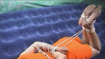 【丽柜美束】站长和绳模丝袜黑白配1