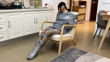 【默示录】【小琪】黑丝下的，银色胶带的捆绑与束缚~