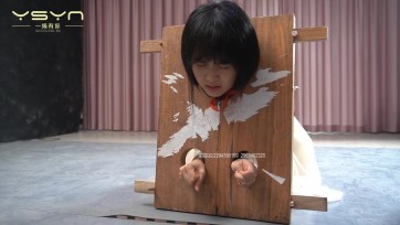 【一绳有你】朱婷婷古装剧【如此冤案】民妇张刘氏（朱婷婷扮演）被昏官屈打成招毒刹亲夫签字画押押上刑场砍头