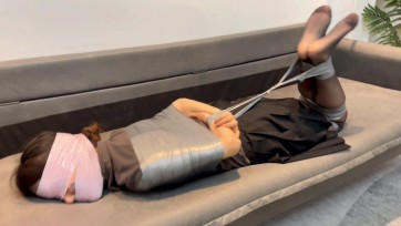 【默示录】【小星】胶带封嘴、蒙眼后的挠脚心~