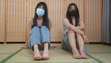 【象人工作室】朝朝&沉沉-奇怪的应聘。用502把脚掌粘在一起！