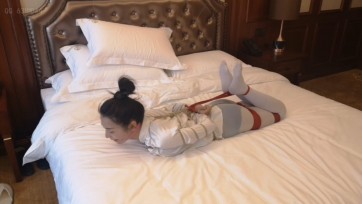 【随心原创】雅思 白衬白丝 五花驷马 体操服 两幅手铐交叉驷马