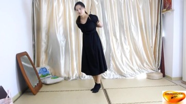 【绳舞飞扬】美M连衣裙紧缚体验 后手缚+吊缚+蒙眼 美M紧张又期待