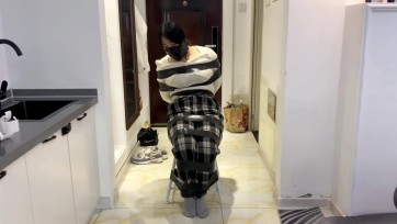 【默示录】【小蟹】白色胶带+白色泡沫胶带的双重封嘴后，努力的挣扎~