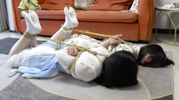 【子衿原创】姐妹花的解缚挑战 依依小敏