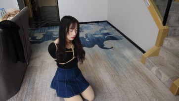 【倩影传媒】捆绑放置挣扎