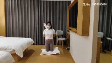 【忧郁的笨鸟】新模特梅丽被斩首示众