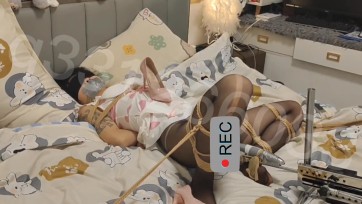 【欢乐谷原创】黑丝萝莉的跑基开腿缚