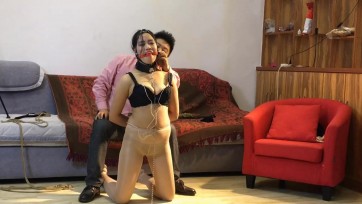 【暗狱原创】美女犬调教【K9犬艺紧缚调教母狗女奴，犬艺（遛狗,扒伏,蹲,墙角尿尿,寻回）】