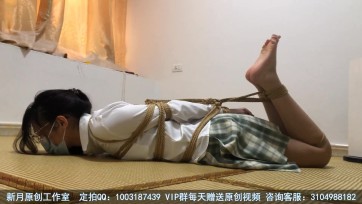 【新月原创】【青歌】第一次的直臂裸足驷马 想不到这家伙的大白JIO也是那么的白里透红！！