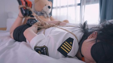 【丝米】《女老师的秘密》去女老师家补课，竟然发现她在偷看绳片！趁机威胁老师，好好“教育”她！捂嘴、制伏、直臂+股绳绑起来，抱在怀里尽情摸腿、揉捏双ru、拉扯股绳，娇喘不停，...