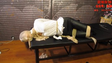 【邕娘】柏芝的虐脚调教（下），高强度TK，丝袜嘟嘴，驷马TK，抽打脚心，精彩不容错过