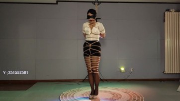 【一绳所爱】雯雯重度紧缚鞭打