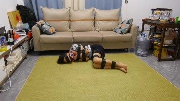 【胜景影视】空姐服胶带丝袜多层包裹