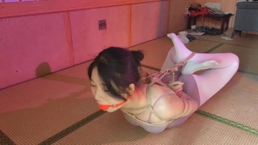 【一绳所爱】柔柔白丝体操服极限驷马，身体反弓，大号口球堵嘴