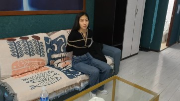 【JS】黑衣美女的日式捆绑体验实录