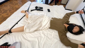 【akb原创】绑脚TK-大字捆绑tk挠脚心怕痒的小美女