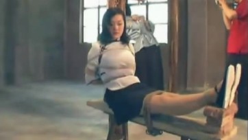 【锐度主张】贝贝茜茜紧缚初体验