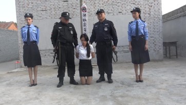 【梨花雨】寒花