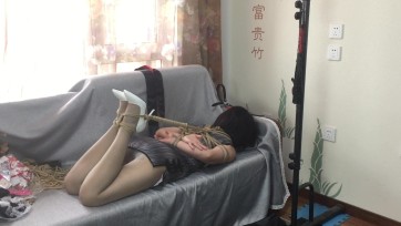 【风华正茂】女M竹叶001 认识很多年的朋友第一次捆绑 开发