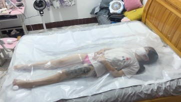 【出租屋游戏】小董的真空压缩袋初体验以失败告终