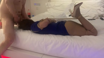 【北京绳艺馆】绳模小爽深航空姐制服灰丝白高，并腿四马捆绑蹂躏