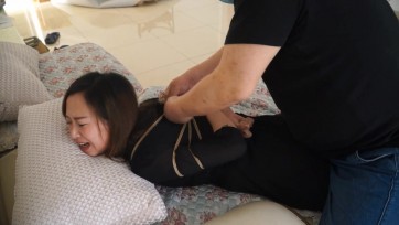 【逍遥】绑架美女文清 上集