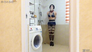 【美曦s】微剧情《独自在家的伪娘泳衣篇（一）》独自在家的伪娘试穿刚买回来的泳衣，穿上还没臭美几下就让一阵敲门声打乱节奏，噩梦随之而来