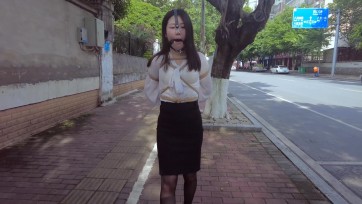 【晓鹿绳艺】【特殊的逛街方式】应要求以一种特殊的方式去逛街，过程全程直播给客户并按照要求进行