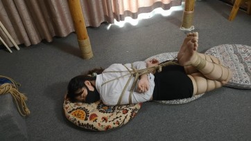 【随心原创】杨蕊 白衬衣 短裙 大长腿 蹦跳 驷马震动调叫