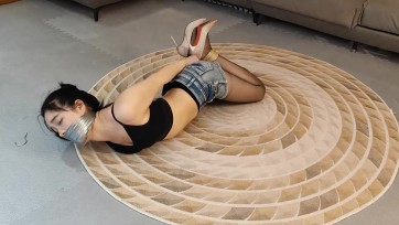 【一绳所爱】洛洛黑丝各种捆绑挣扎