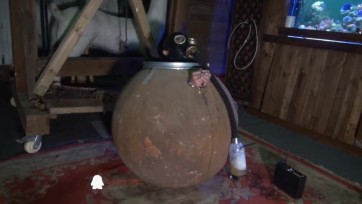 【禅狱工作室】2099系列之瓮中囚