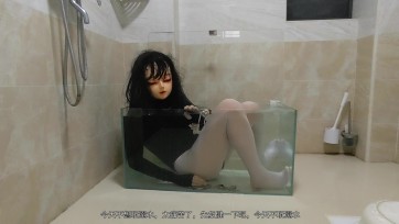 【小L】【在家玩水箱逃脱】约定好安全手势结果到关键时刻不救人，看着我溺水