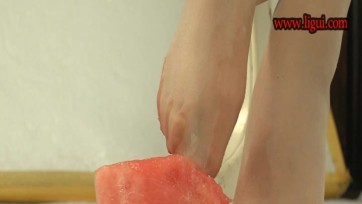 【丽柜美束】粉红多汁的美色