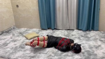 【梦梦梦瑶】驷马紧缚，前震后塞，强制高朝，鞭打，挠脚心，丝袜堵嘴，连体丝袜