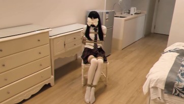 【凉叶子】被捆在木椅上接受抚摸 固定捆绑