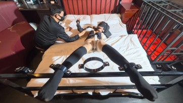 【意之窗工作室】（剧情向）《汤圆》OL风格+丝袜堵嘴 +椅子固定+失禁+震动b+tk