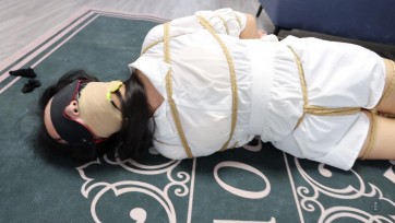 【得意客】文清遭劫逃脱未遂惨遭严厉驷马捆堵蒙眼折磨