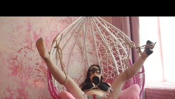 【江山原创】《熟妇人妻小凤渐入佳境》【灰丝高跟/分腿缚/丝袜堵嘴/棒棒+电+震震各种玩具刺激渐入佳境】