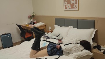 【怎么又被绑架了】伪娘约玩入室绑架案1（JK长靴捆绑）