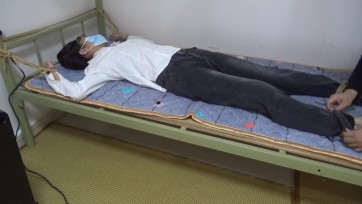 【新月原创】【青歌】ol黑丝小皮鞋 大字绑摸腿 脱鞋tk 黑丝大长腿太性感了！