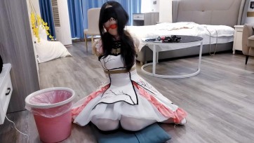 【嗷大喵】《甜妹故事汇》-第十七集-国风改良旗袍被欧式直臂紧缚+驷马紧缚+棒棒刺激+马具口球+放置+解开腿部过程+捆膝盖行走+sp打屁股+口球+跪缚+放床上挣扎+展示效果等等