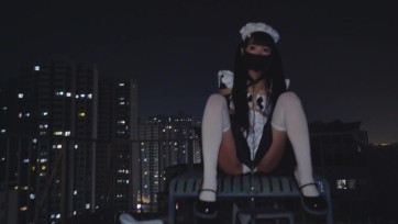 【冷与贝】天台上捆绑小女仆束缚露出