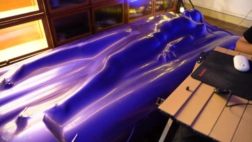 【闪闪工作室】边玩弄在充气真空床里的时雨边聊天