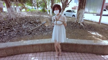 【晓鹿绳艺】【炎热的夏天】夏天的气温持续升高，小姐姐一颗容易躁动的心已经按捺不住了，非要出去寻求刺激结果买瓶水都几经波折！！